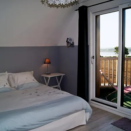 La De L'amiral Bed & Breakfast Tourville-sur-Sienne