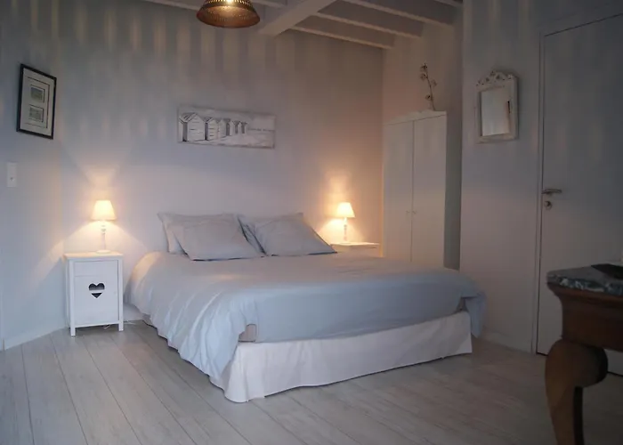 La De L'amiral Bed & Breakfast 3*