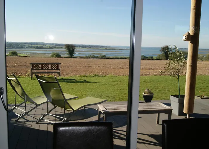 La De L'amiral Bed & Breakfast Tourville-sur-Sienne