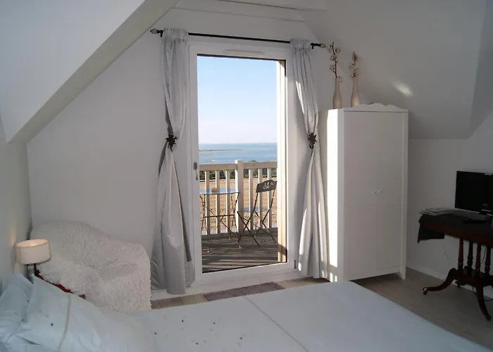 La De L'amiral 3* Tourville-sur-Sienne